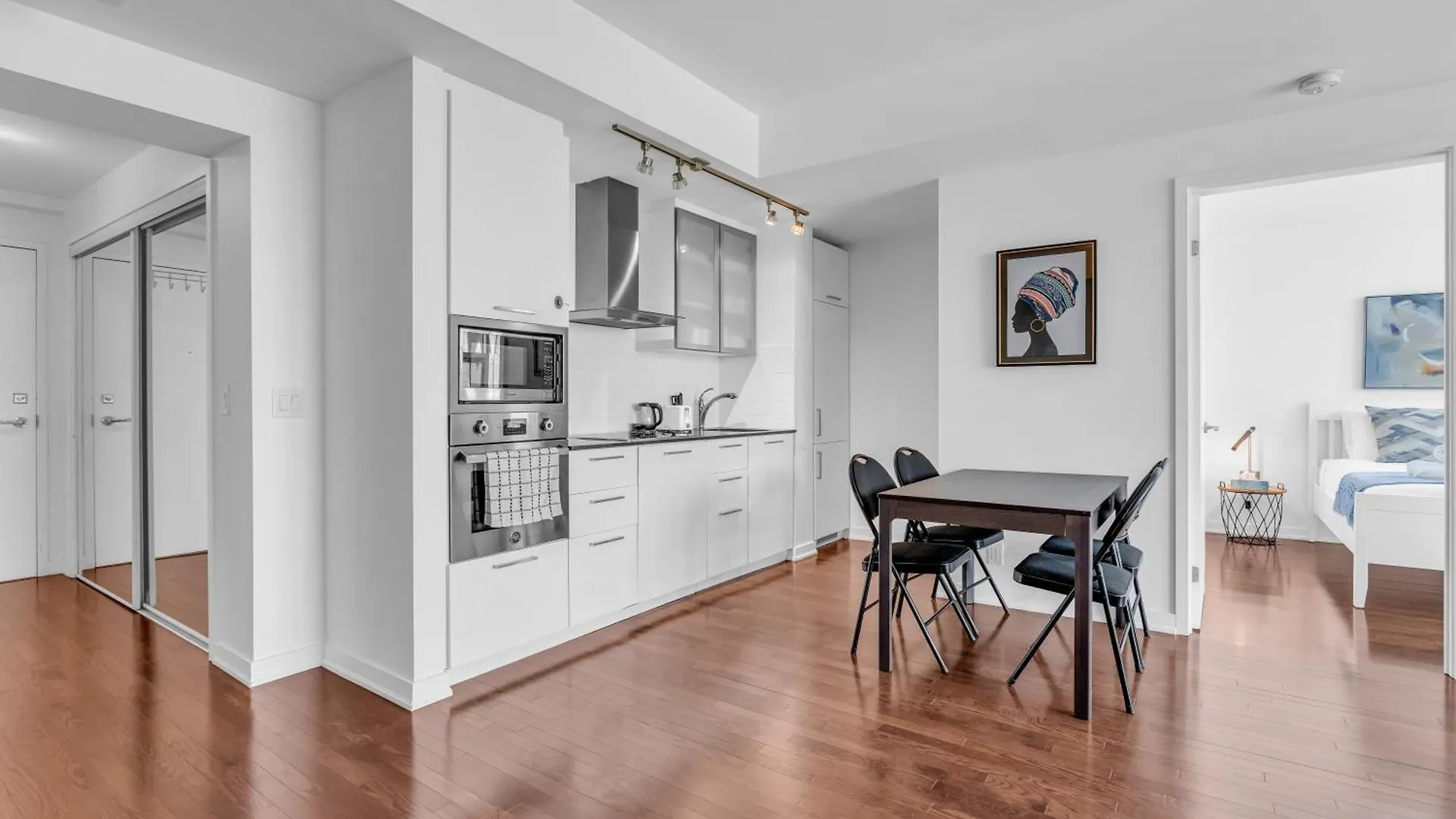 Elegant Rogers Center Suites With 1 Free Parking Toronto Kanada